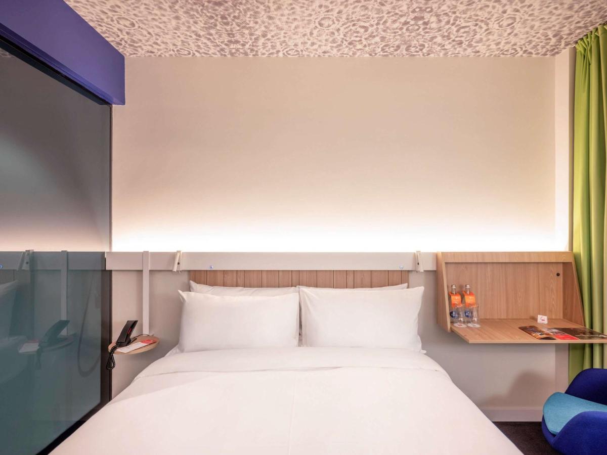 Ibis Baku City Exteriör bild